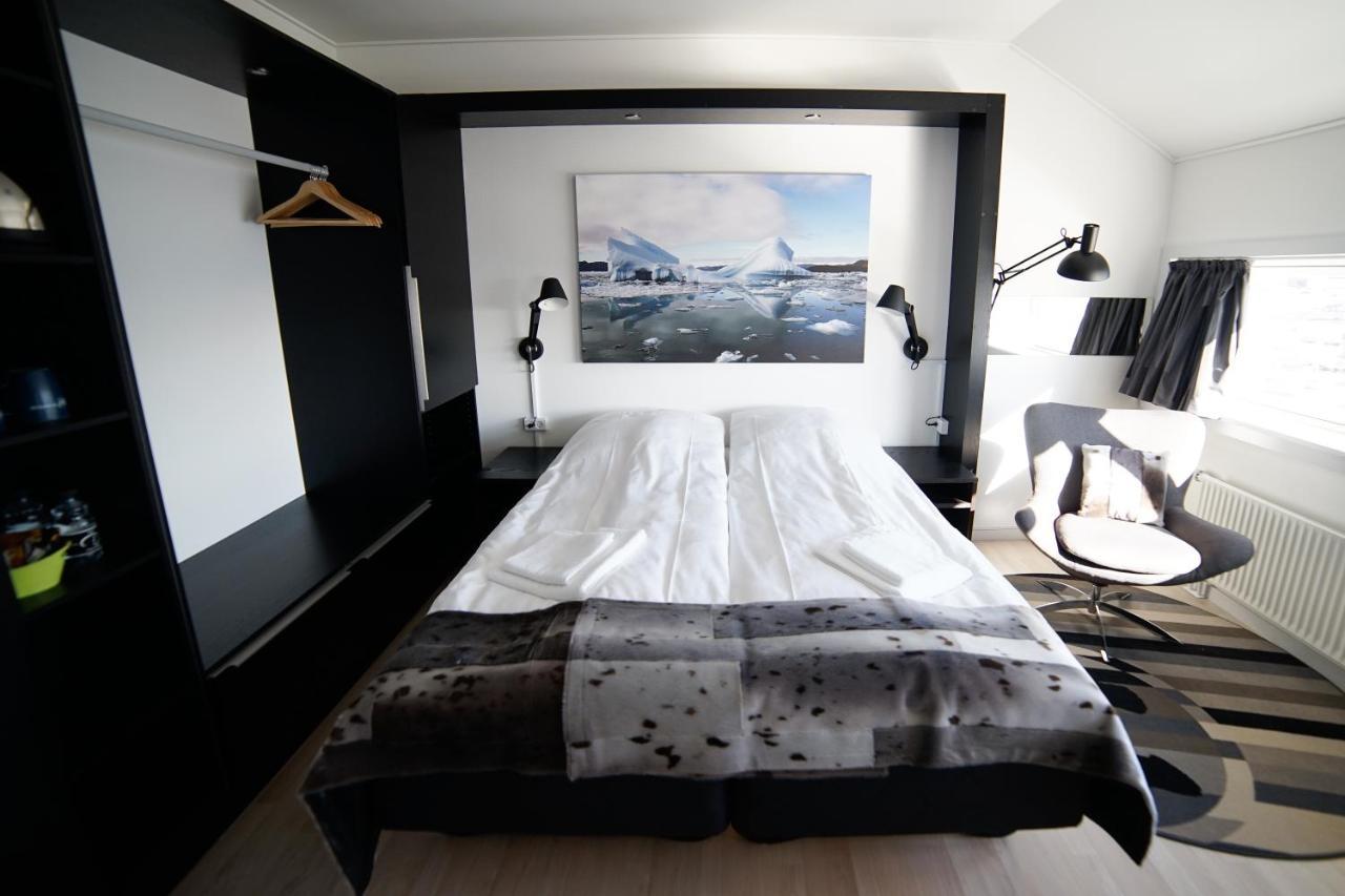 Hotel Qaqortoq Екстер'єр фото