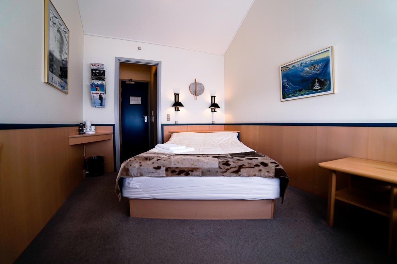 Hotel Qaqortoq Екстер'єр фото