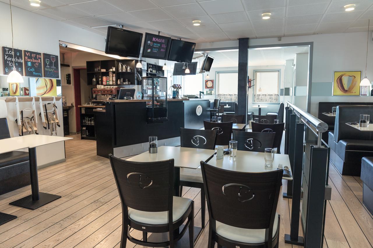 Hotel Qaqortoq Екстер'єр фото